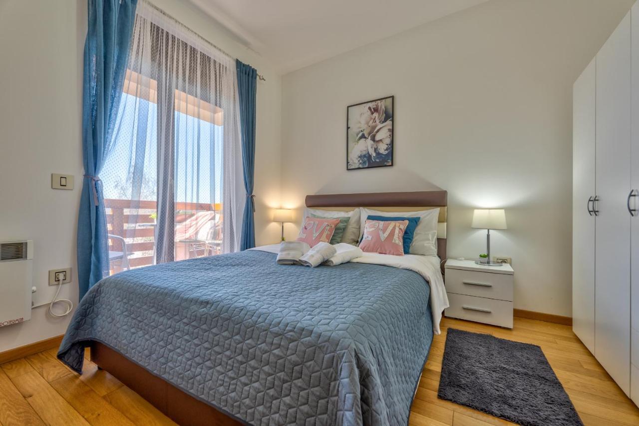 Apartman Teona Apartment *